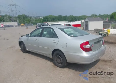 2002 Toyota Camry Le из США, поврежденный, VIN 4T1BE32K82U066376